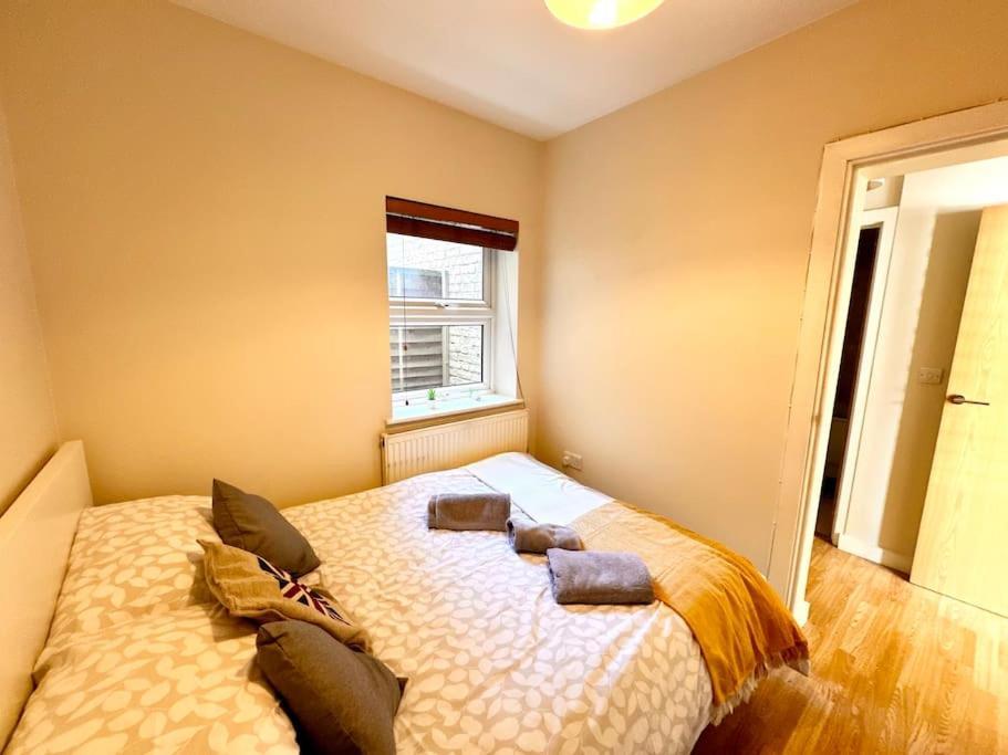 2 Bedroom Apartment In Se13 Londýn Exteriér fotografie